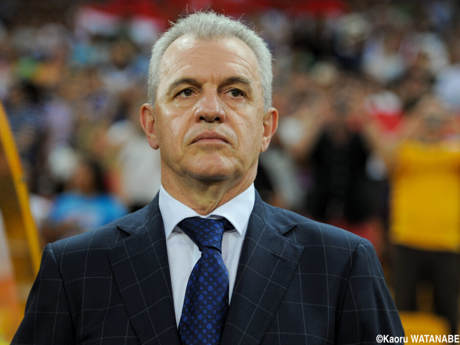 サッカー日本代表が参加するアジアカップオーストラリア大会にてイラク戦でのハビエル・アギーレ監督
