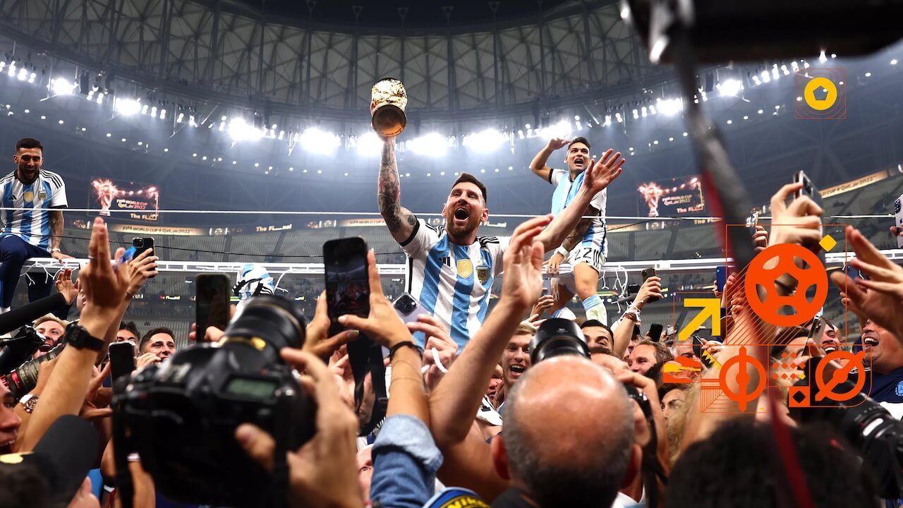 FIFAワールドカップカタール大会決勝戦アルゼンチンVSフランスで勝利し優勝したアルゼンチンチームとエースのリオネル・メッシ