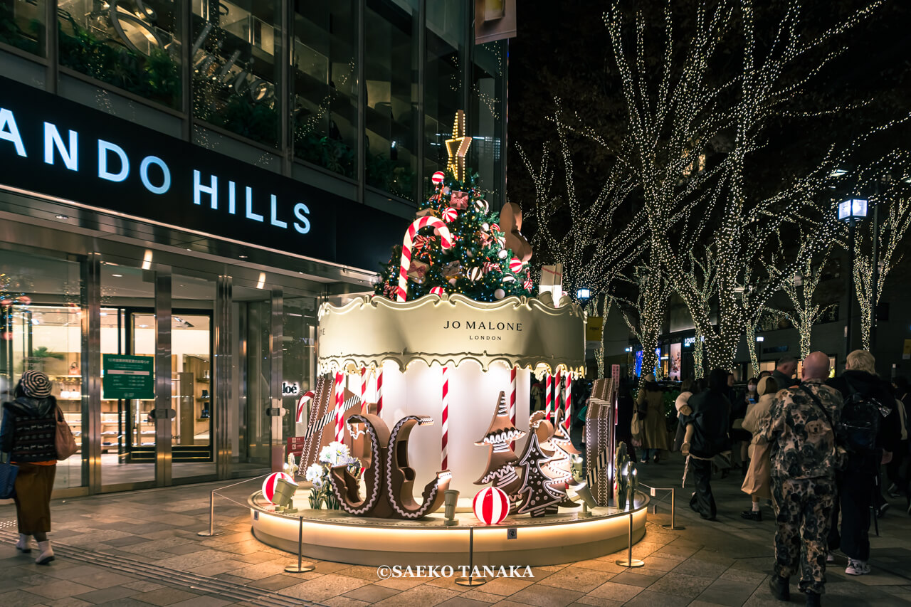 東京の人気おすすめイルミネーション・クリスマスツリー・クリスマスデコレーションスポット｜表参道ヒルズ / OMOTESANDO HILLS CHRISTMAS ILLUMINATION（東京・表参道）