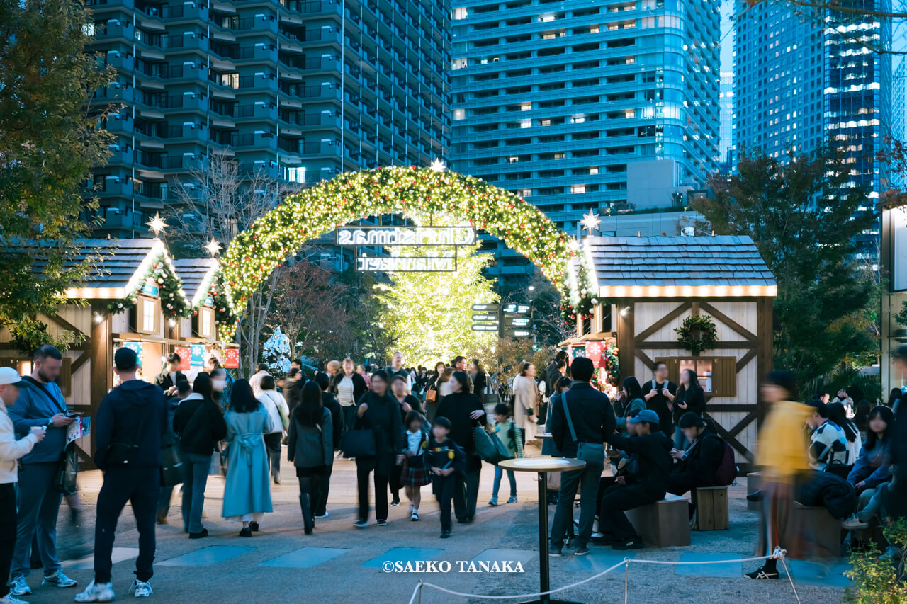 東京の人気おすすめクリスマススポット｜麻布台ヒルズのクリスマスマーケット（東京・麻布台）