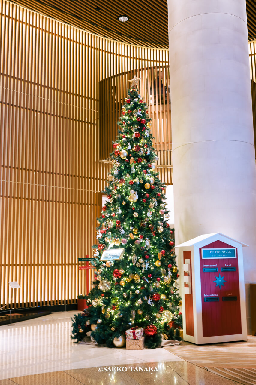 東京の人気おすすめクリスマス・イルミネーションスポット｜ザ・ペニンシュラ東京のクリスマスツリー（東京・日比谷）
