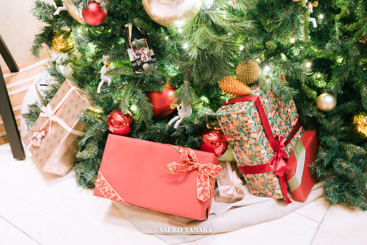 東京の人気おすすめクリスマス・イルミネーションスポット｜ザ・ペニンシュラ東京のクリスマスツリー（東京・日比谷）