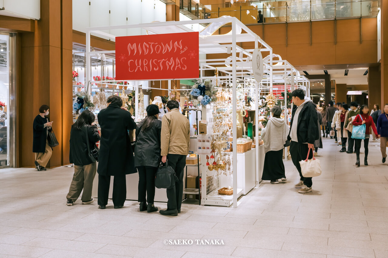 東京の人気おすすめクリスマス・イルミネーションスポット｜東京ミッドタウンのガレリアB1Fで開催されているクリスマスマルシェ（東京・六本木）